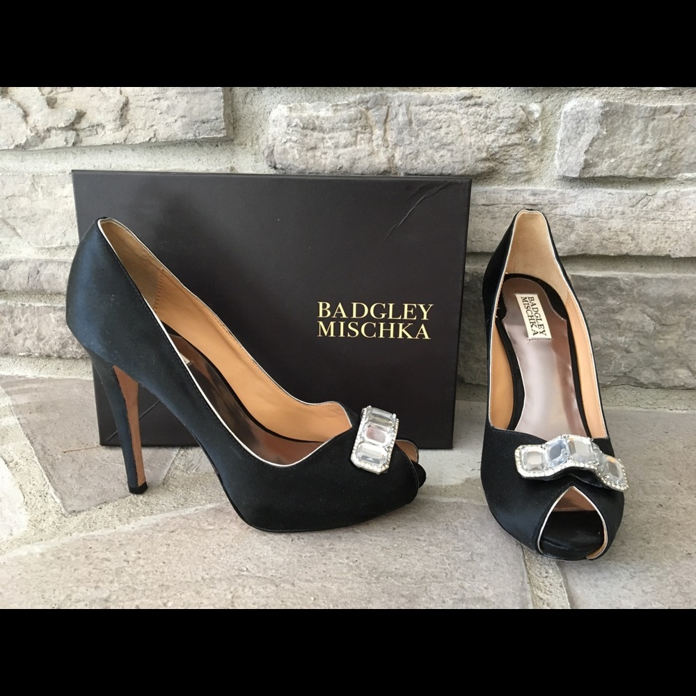 💎Price Drop!💎 Badgley Mischka Elia Black Pumps